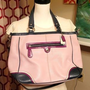 COACH Authentic Laura Spectator tour bag